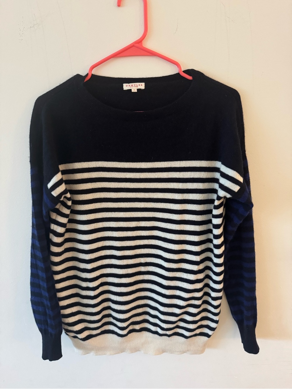 Striped Demylee New York Cashmere Navy & White Crewneck Striped Sweater - Small